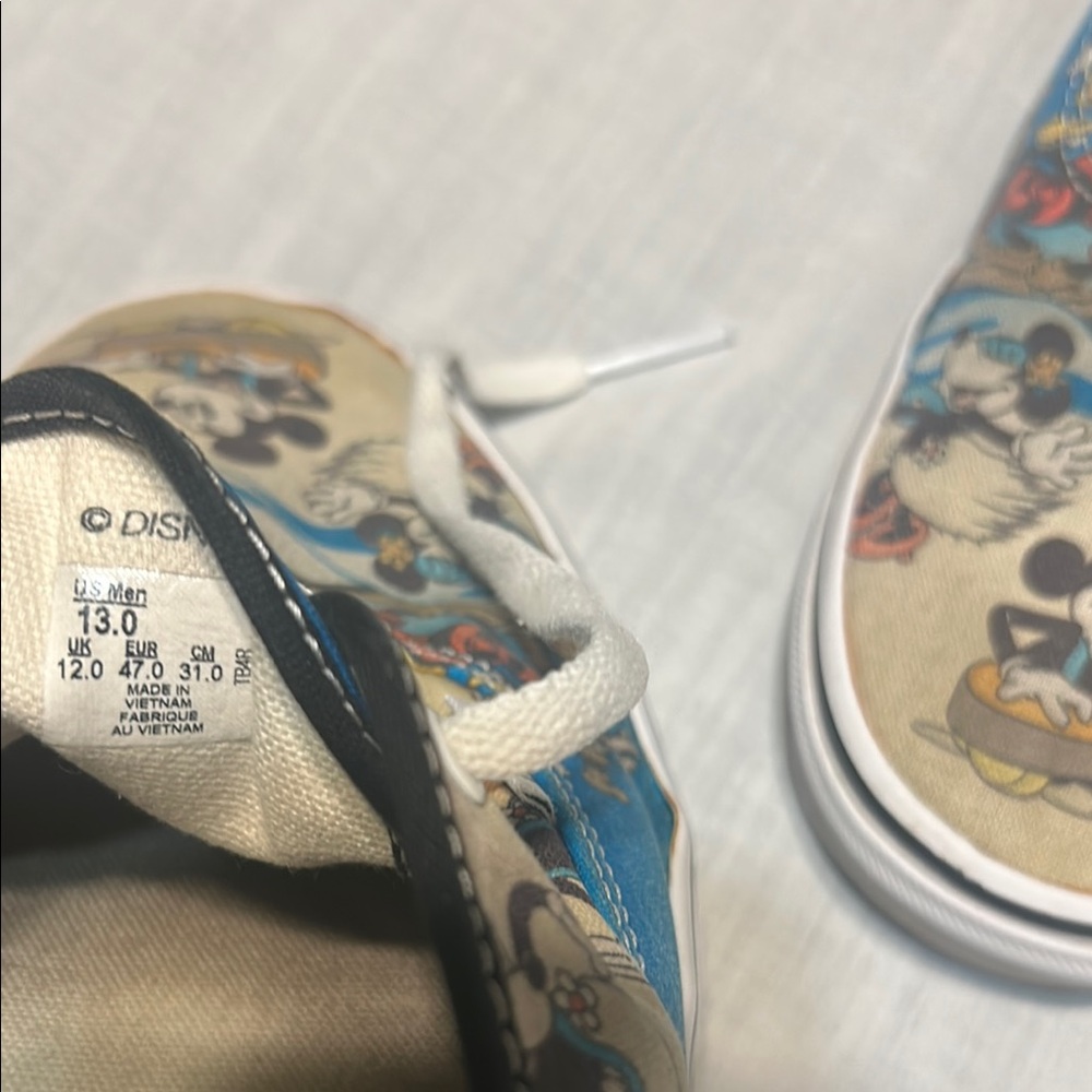 Vans Disney Authentic Mickey Mouse Aloha Patterned Sneakers - Picture 9 of 11